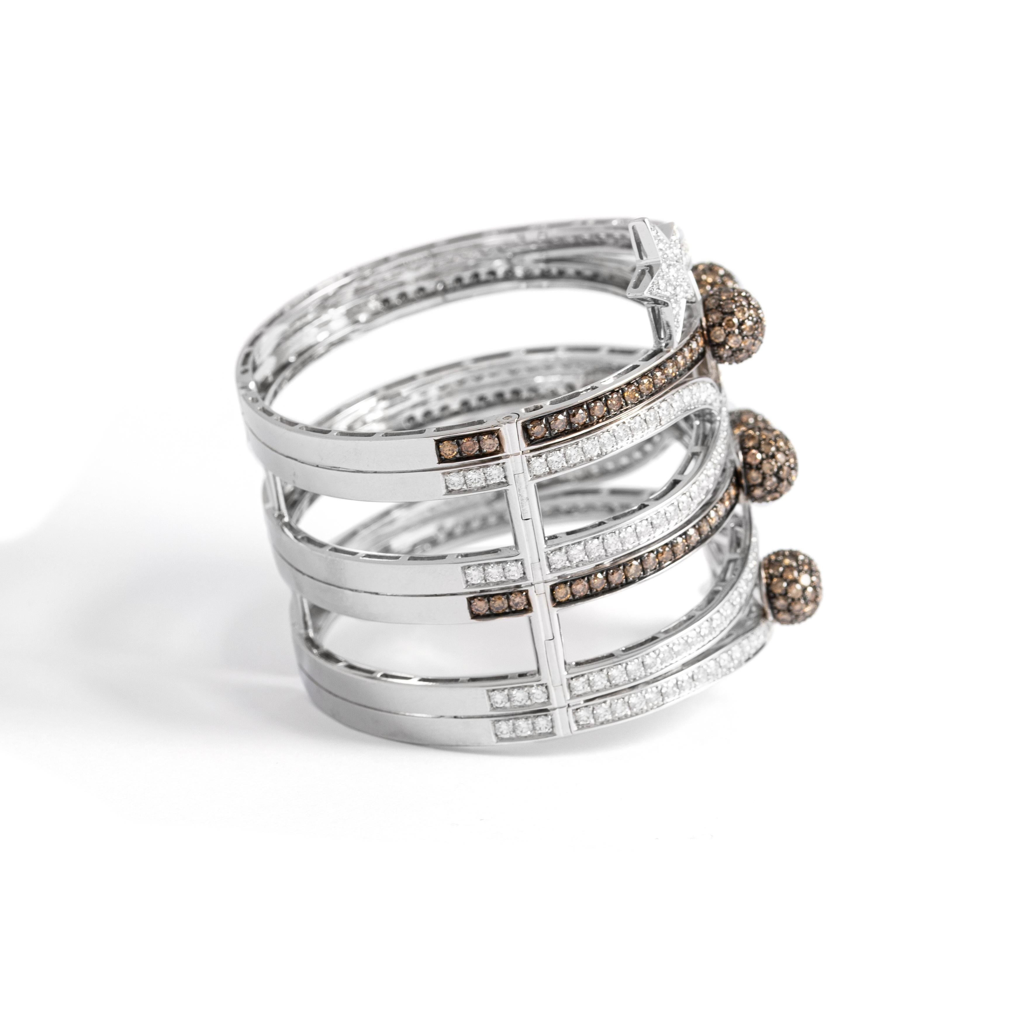 Bracelet étoile en or blanc 18K avec diamant Neuf - En vente à Geneva, CH