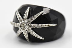 Weißgold Diamant Stern auf schwarzem facettiertem Onyx Band Dome Cocktail Ring