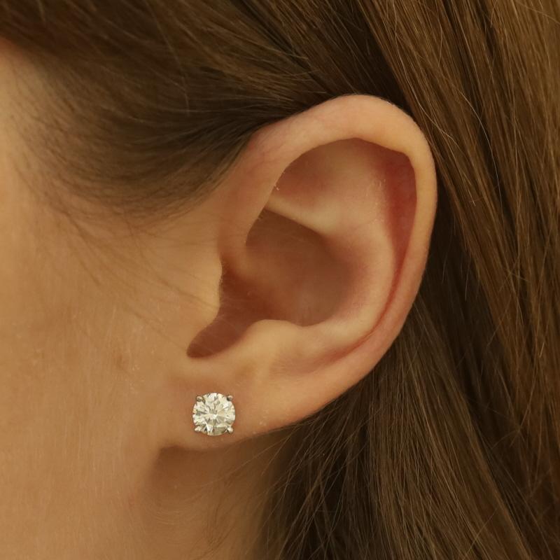 White Gold Diamond Stud Earrings - 14k Round 1.54ctw Pierced Screw-Ons In New Condition For Sale In Greensboro, NC