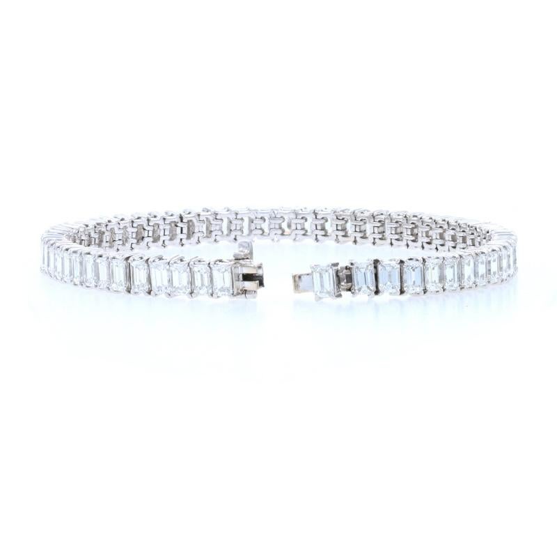 White Gold Diamond Tennis Bracelet, 18k Emerald Cut 8.93ctw For Sale 2