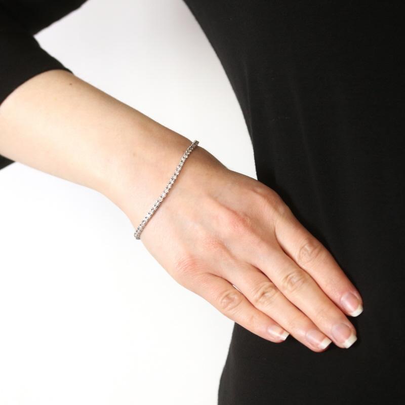 Taglio rotondo Bracciale Tennis in oro bianco con diamanti da 7