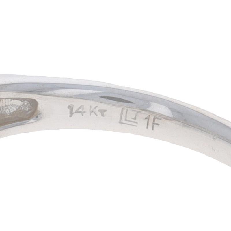 Bague de fiançailles bypass à trois pierres en or blanc 14 carats rond 1,20 ctw en vente 2