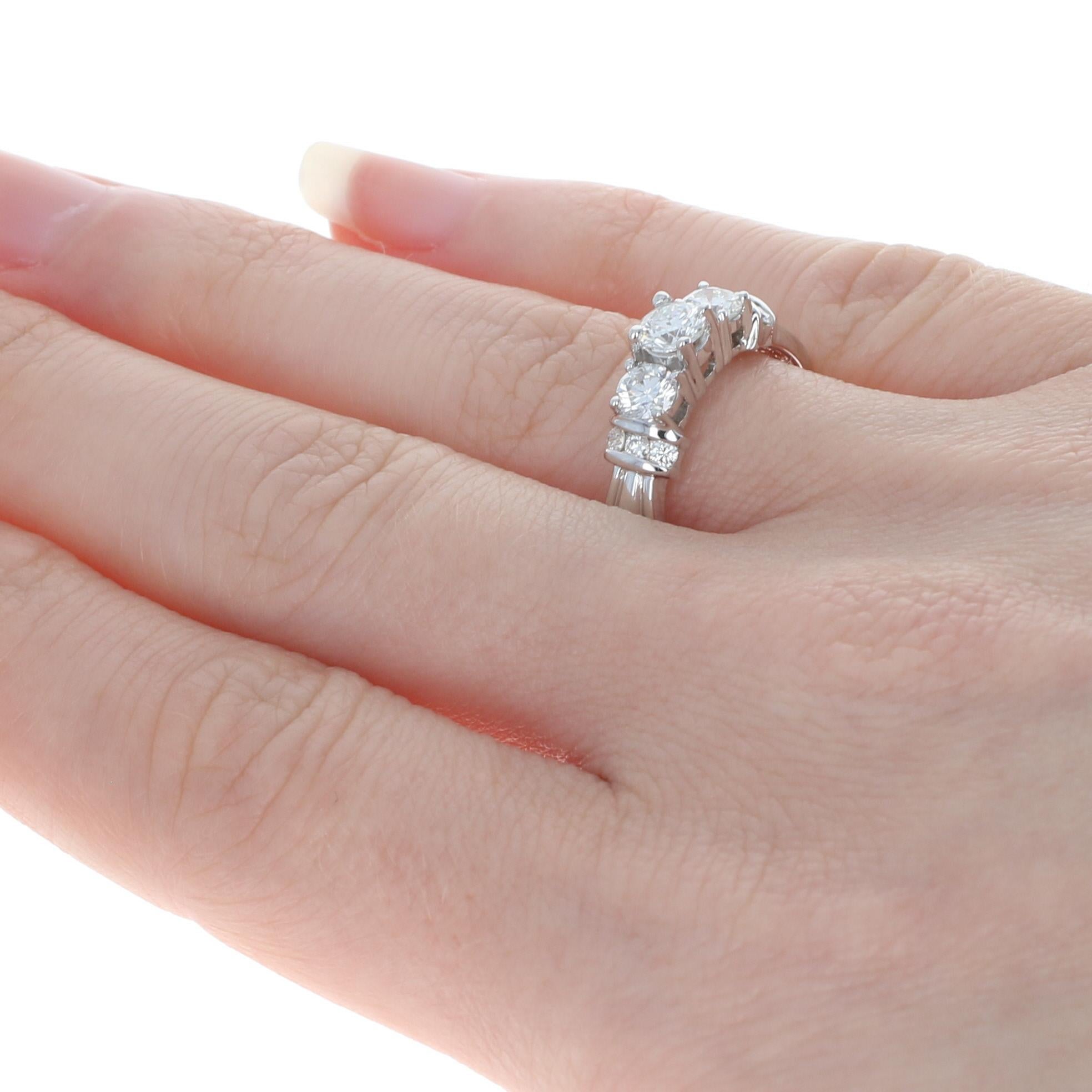 White Gold Diamond Three-Stone Ring, 18 Karat Round Brilliant Cut 1.00 Carat In Excellent Condition In Greensboro, NC