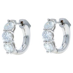 Orecchini a cerchio a tre pietre con diamante in oro bianco - 14k Round 1.51ctw Pierced