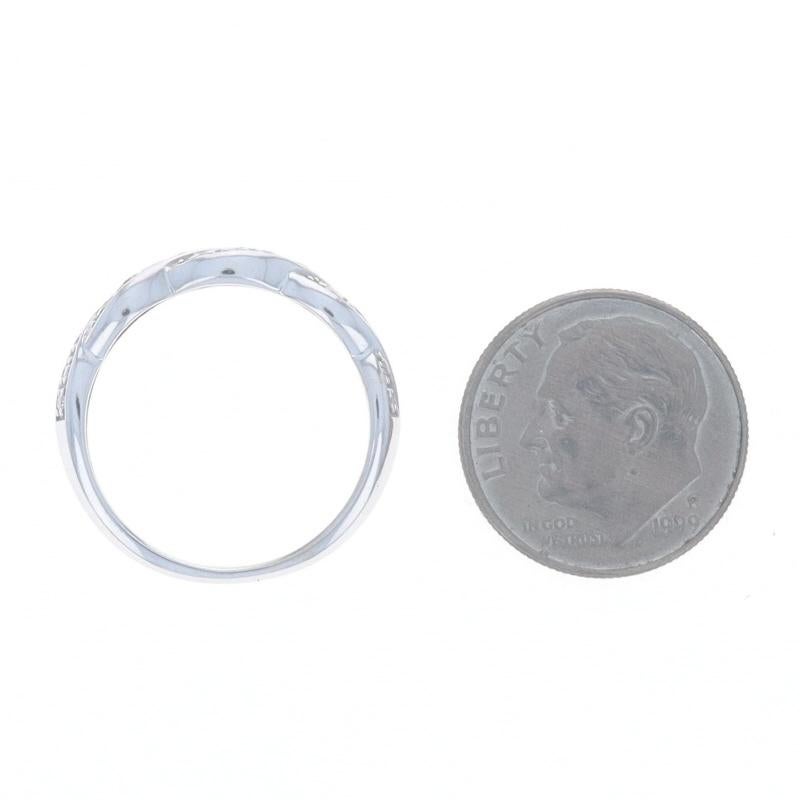 Anneau torsadé en or blanc avec diamant - 10k anneau de mariage rond brillant .20ctw Pour femmes en vente