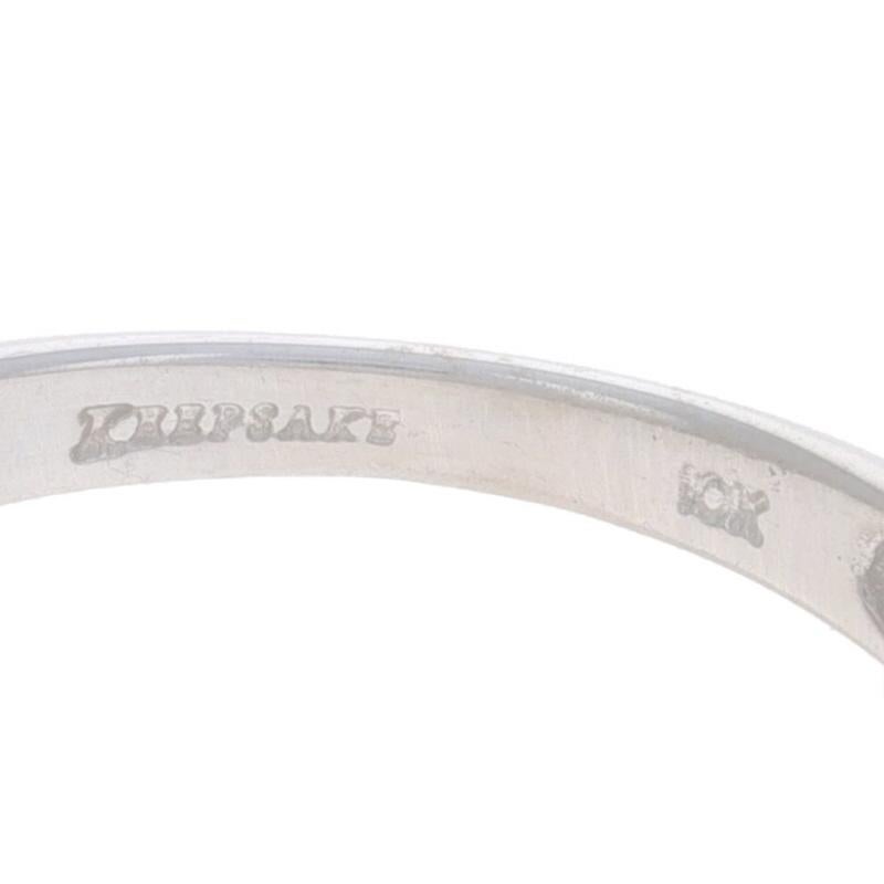 Anneau torsadé en or blanc avec diamant - 10k anneau de mariage rond brillant .20ctw en vente 1