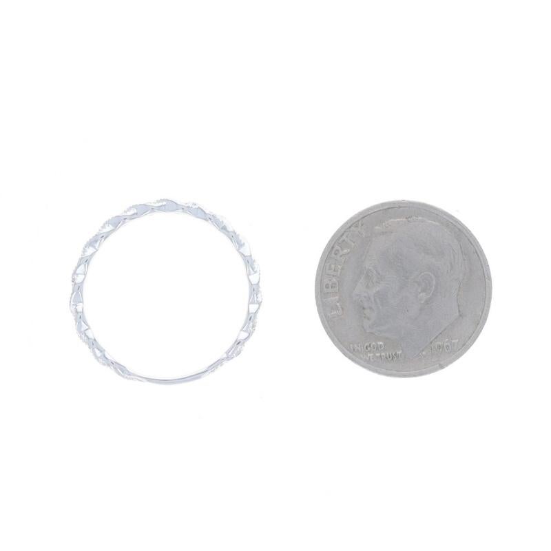 Weißgold Diamant Twist Ehering - 14k Einzelschliff .10ctw Stapelring im Angebot 1