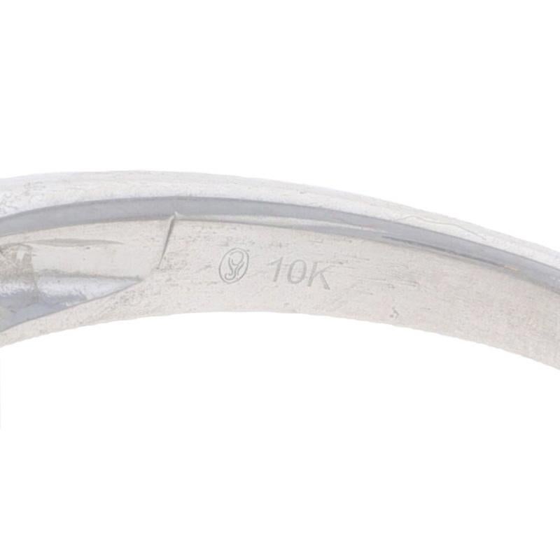 Anello a due pietre con diamante in oro bianco - 10k Brilliante rotondo 1/2ctw Swirl in vendita 2
