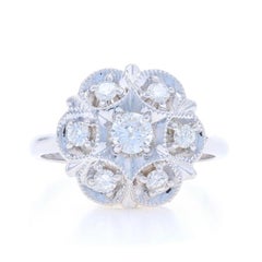 Vintage Cluster-Cocktailring aus Weißgold mit Diamanten - 14k Rd .50ctw Blumen Milgrain
