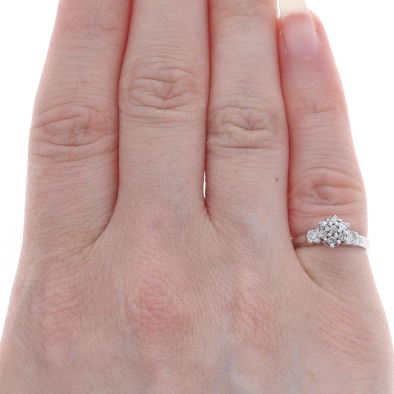 Round Cut White Gold Diamond Vintage Cluster Ring - 10k Single and Round Brilliant .20ctw For Sale