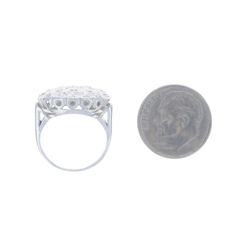 Weißgold Diamant Vintage Cluster Ring - 14k Einzelne Herzen im Angebot 1