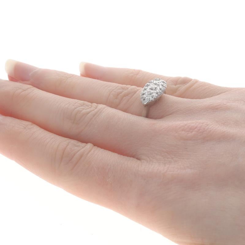 Women's White Gold Diamond Vintage Cluster Ring - 14k Single & Round Brilliant .16ctw For Sale