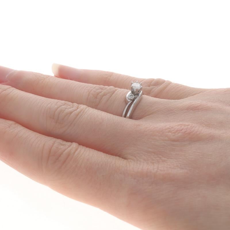 Women's White Gold Diamond Vintage Engagement Ring & Wedding Band - 14k Round .21ctw For Sale