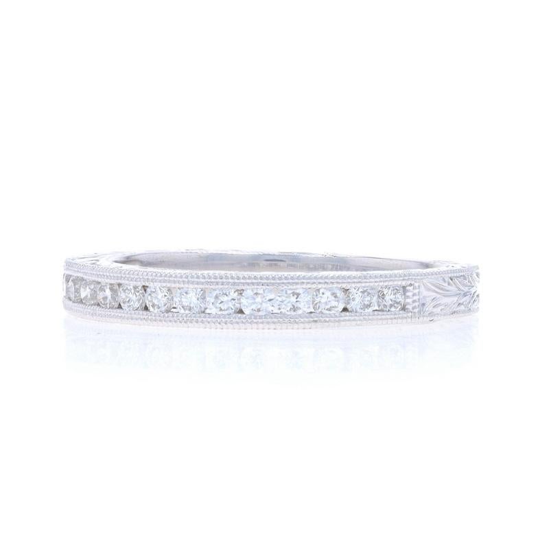 Taglio rotondo Fascia nuziale con diamanti in oro bianco - Anello rotondo da 0,34 ct. in 14k con incastonatura a canale SZ 7 in vendita