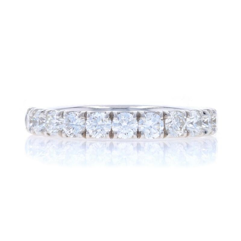 Dimensione: 6 1/2

Nota: contattaci per un preventivo di ridimensionamento.

Contenuto del metallo: Oro bianco 14k

Informazioni su A. Stone

Diamanti naturali
Carati: 1.00ctw
Taglio: Rotondo brillante
Colore: G - H
Chiarezza: VS2 - SI1

Carati