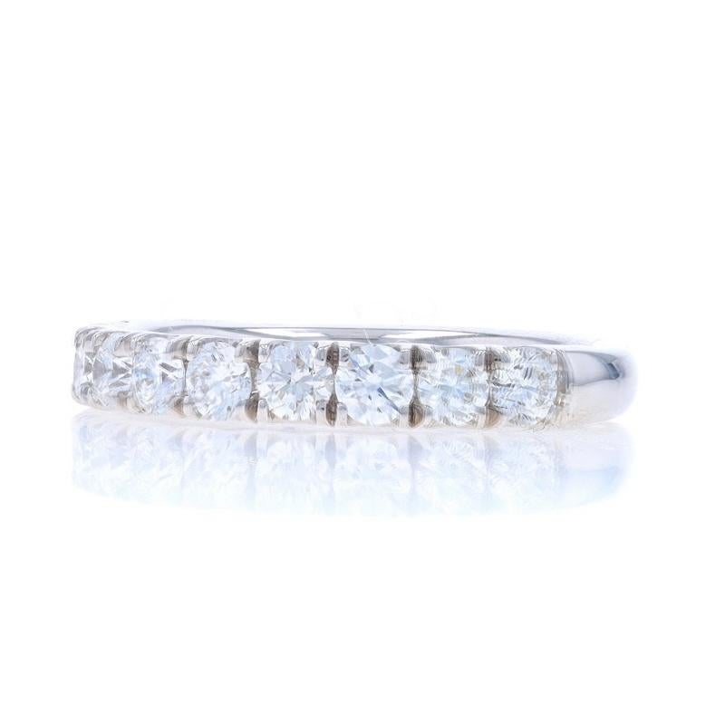 Fascia nuziale con diamante in oro bianco - Anello con diamante rotondo brillante da 1,00 ct. in 14k In condizioni Nuovo in vendita a Greensboro, NC