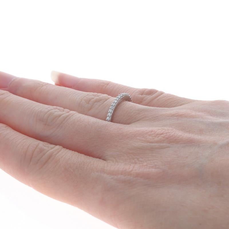 Weißgold Diamant Hochzeit Band 14k Runde Brillant .15ctw Ring im Zustand „Hervorragend“ im Angebot in Greensboro, NC