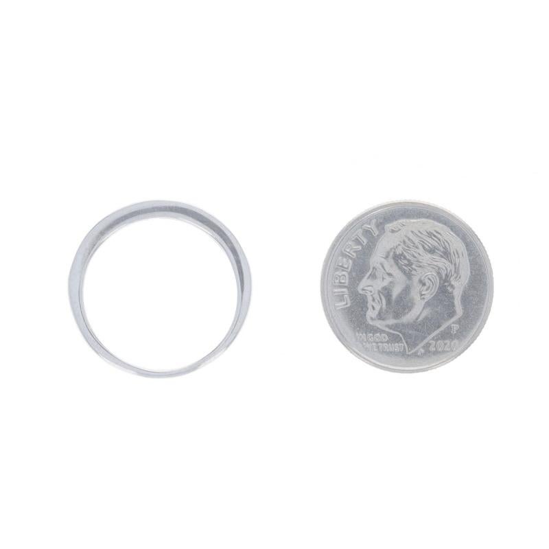 Fascia nuziale in oro bianco con diamanti - Anello con incastonatura a canale in oro tondo Brilliante 14k da 0,33ctw in vendita 1