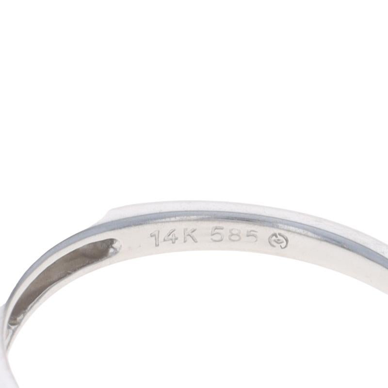 Fascia nuziale con diamante in oro bianco - Anello 14k con diamante rotondo e baguette da 0,25 ct. in vendita 1
