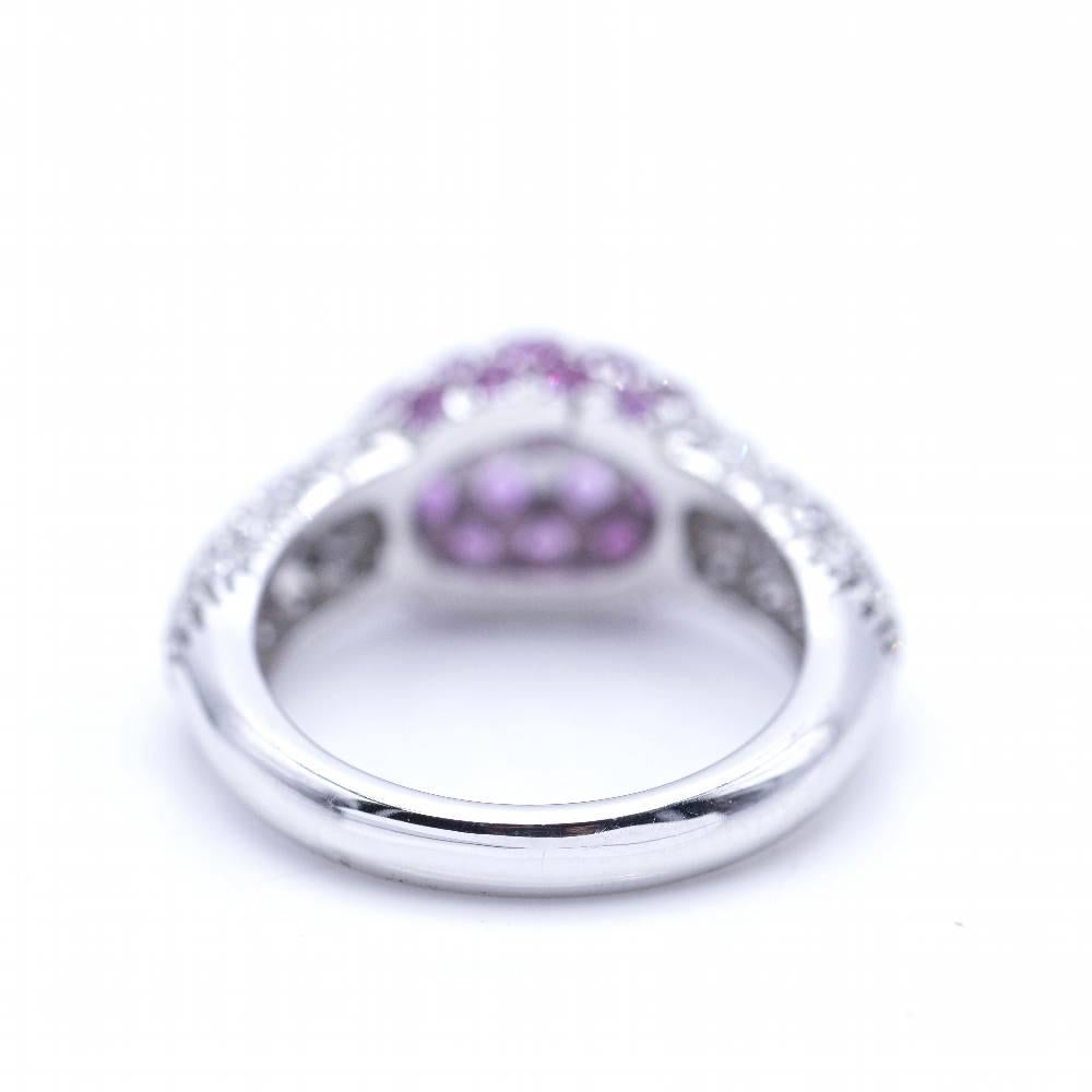White Gold Diamonds- Pink Sapphires Ring In New Condition For Sale In BARCELONA, ES