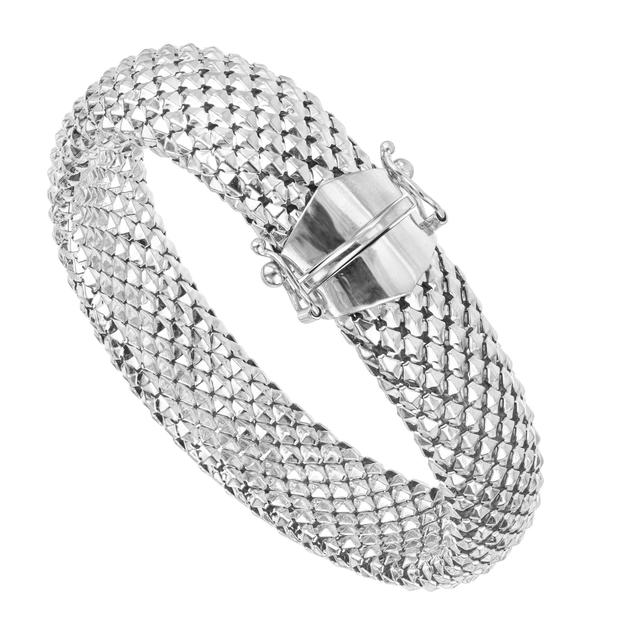 White Gold Domed Textured Wide Bracelet In Good Condition For Sale In Stamford, CT