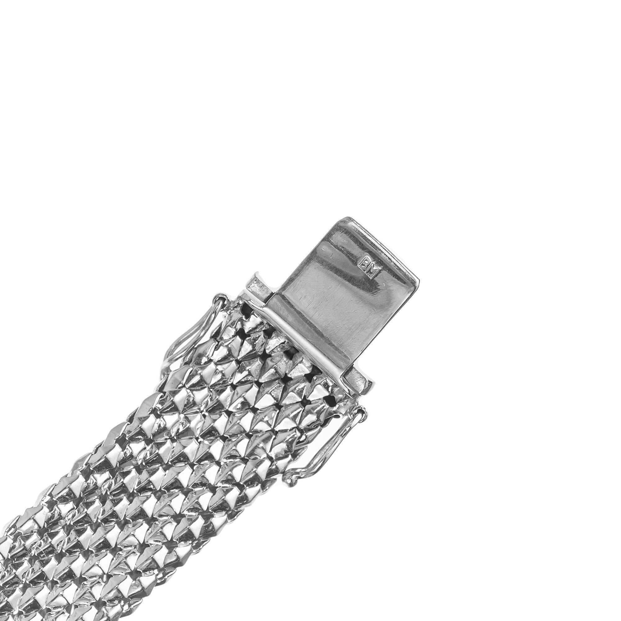 Weißgold Dome strukturiertes breites Armband 1