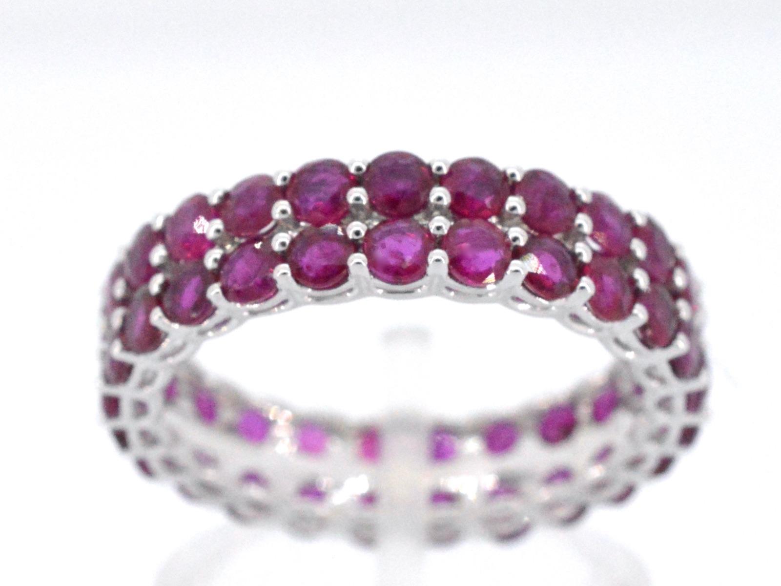 Gemstone: Ruby

Cut: Round cut

Weight: 4.00 carats

Jewel: Ring

Weight: 2 gram

Hallmark: 14 karat 

Ring Size: 51 (16.5 mm)

Condition: New

Retail value: € 2.500

