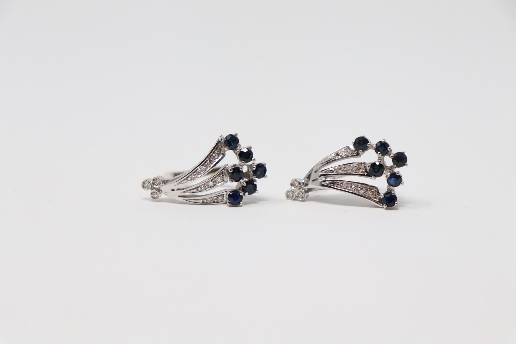 White Gold Drop Earrings with Brilliant Cut Diamonds and Blue Sapphire In New Condition For Sale In Bosco Marengo, IT