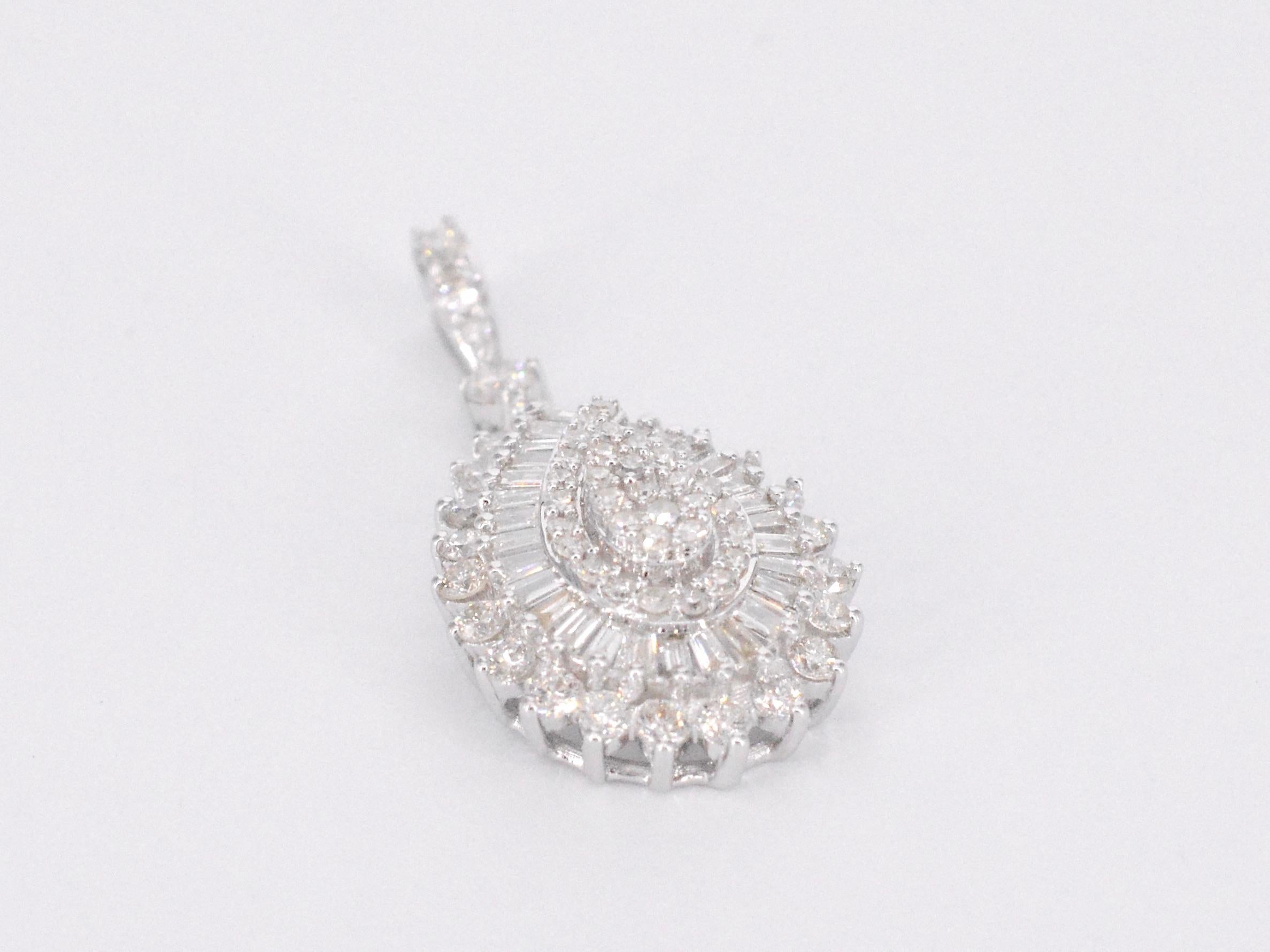 Contemporary White gold drop-shaped pendant with diamonds For Sale