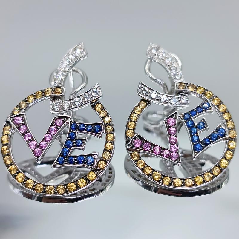 Brilliant Cut White Gold Earring LOVE For Sale