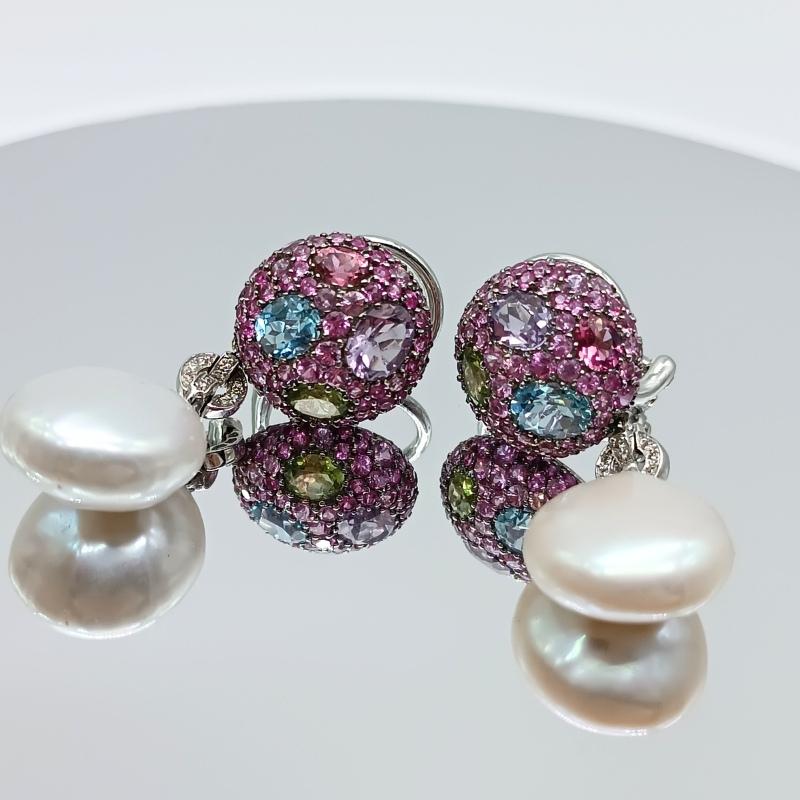 White Gold Earring with Round shape and colourful Stones For Sale 2