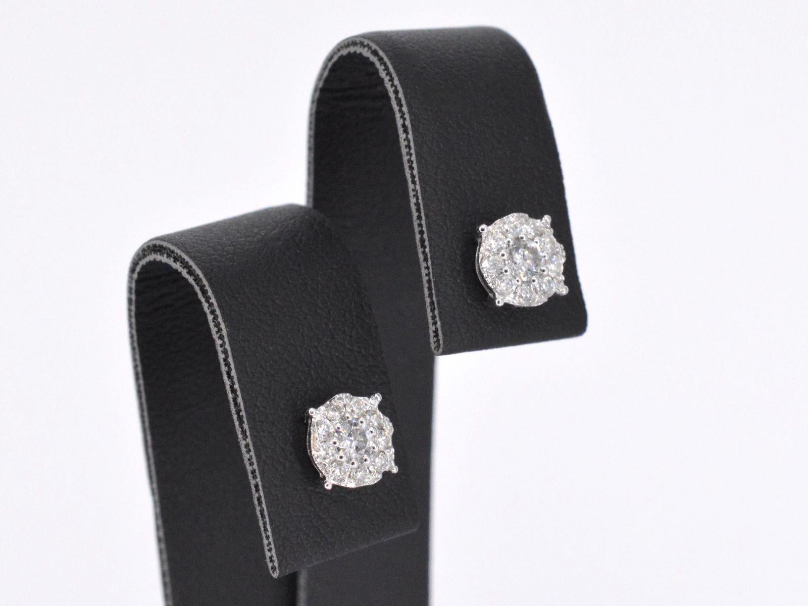Women's White Gold Earrings with Brilliant Cut Diamonds For Sale