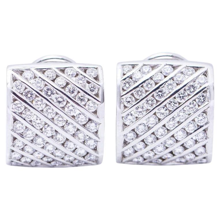 White Gold Earrings with Diamonds For Sale