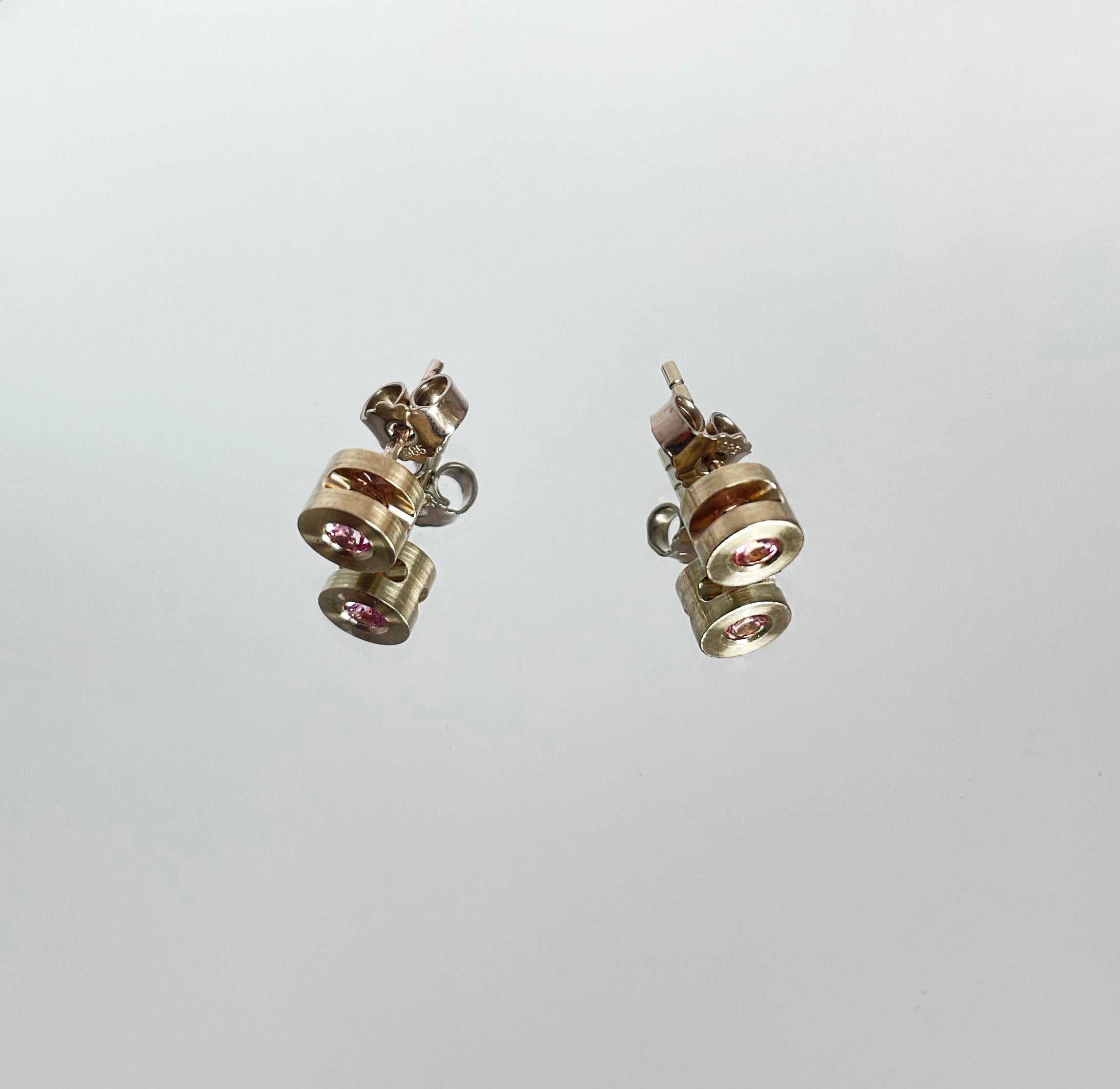 White Gold Earrings with Pink Tourmaline In New Condition For Sale In Kaunas, LT