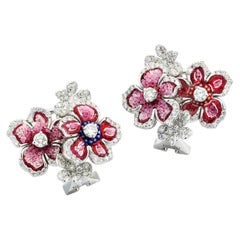 Ohrringe aus Weißgold mit weißenenen Diamanten und Mikromosaik