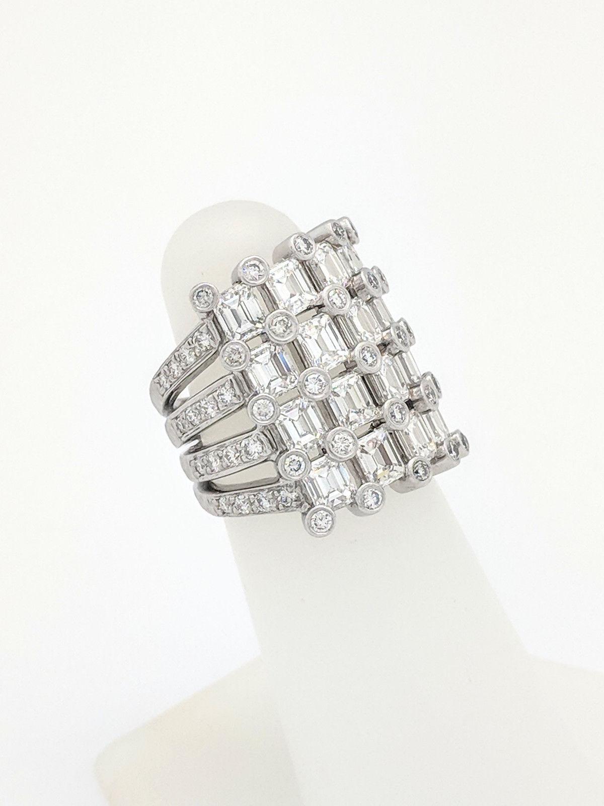 Modern White Gold Emerald and Round Cut Diamond Cocktail Ring