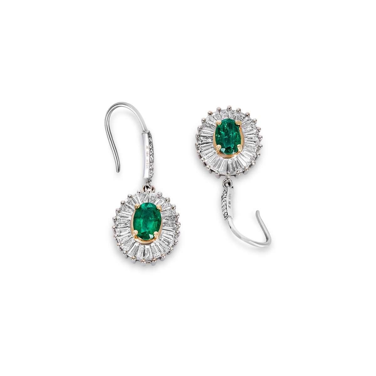 White Gold Emerald & Diamond Drop Earrings In Excellent Condition In London, GB