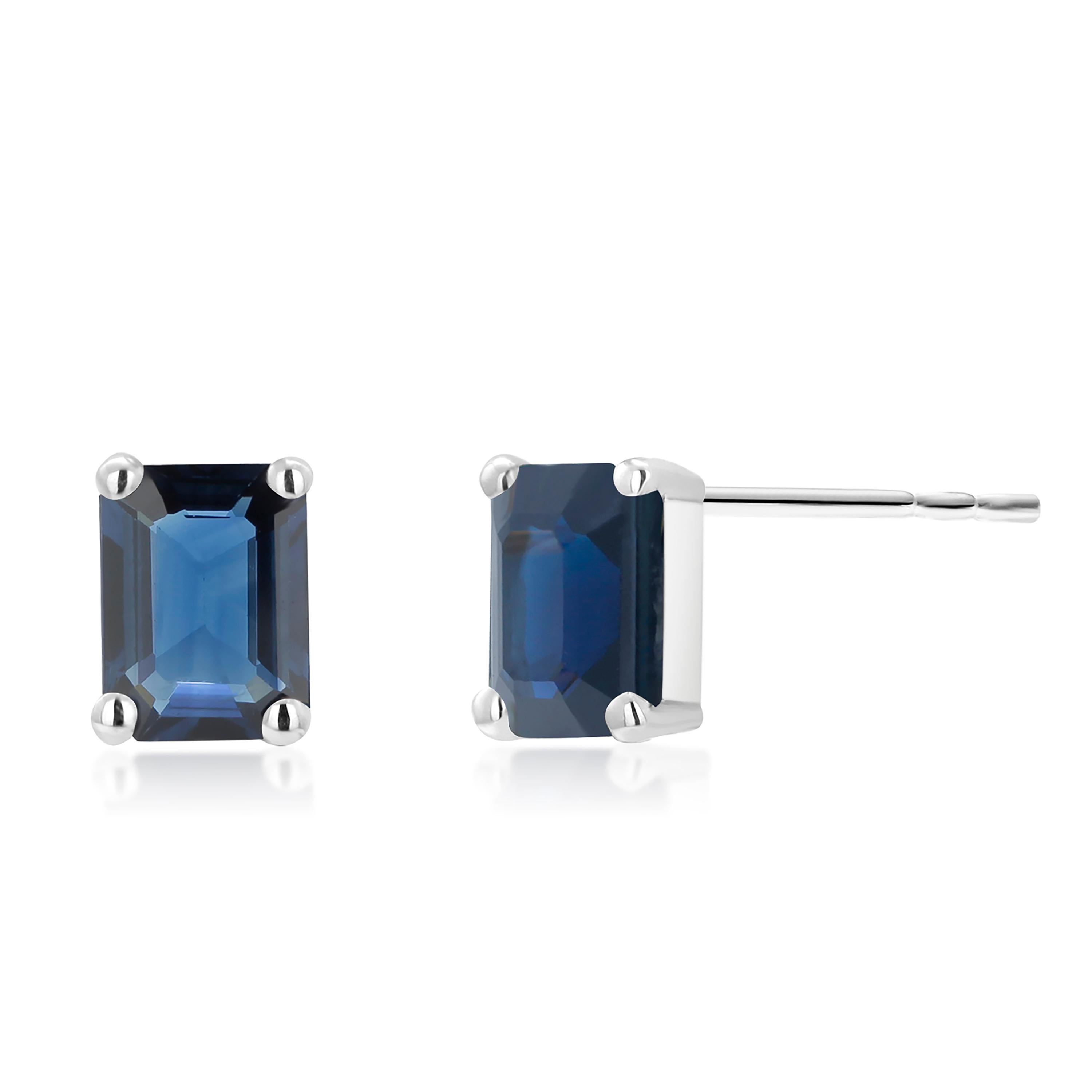 Women's or Men's White Gold Emerald Shaped Sapphire Stud Earrings Weighing 1.90 Carat