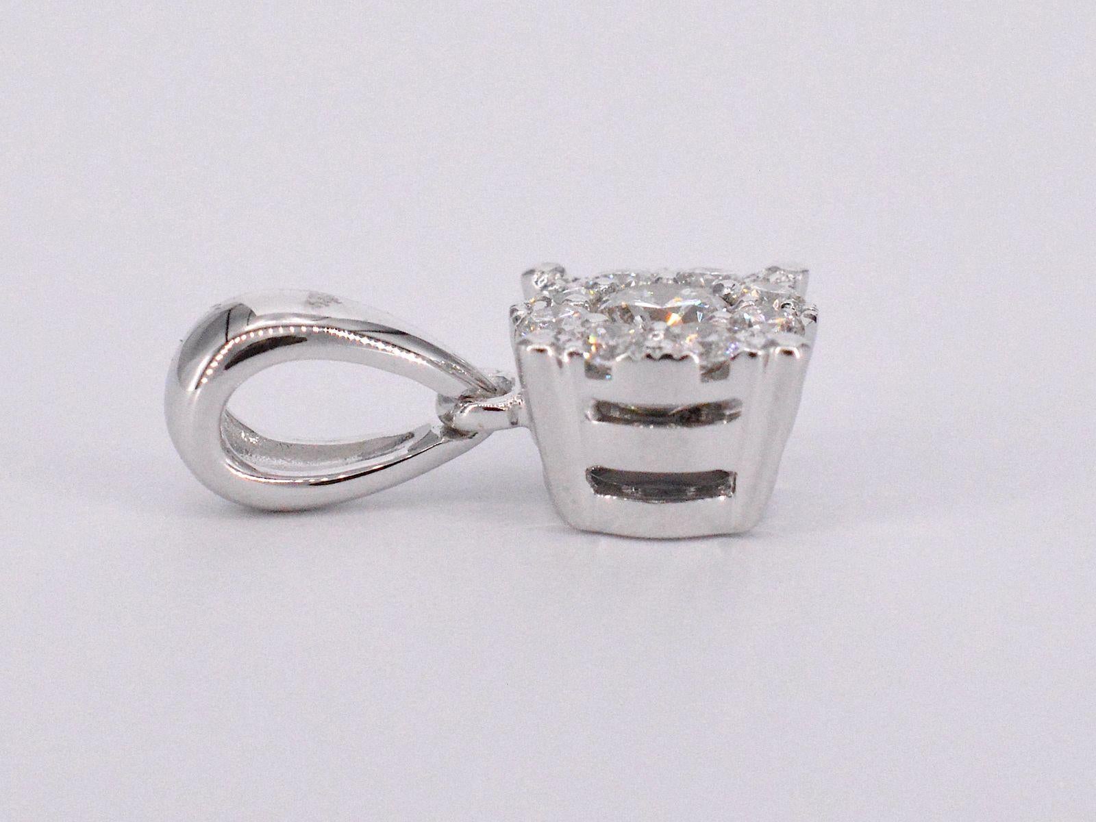 Weißgold Entourage-Anhänger mit Brillantschliff-Diamanten Damen