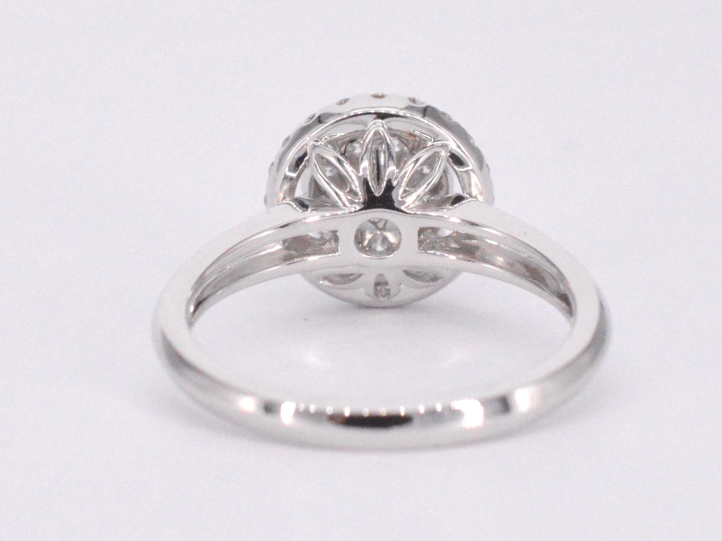 Anello Entourage in oro bianco con diamanti in vendita 1