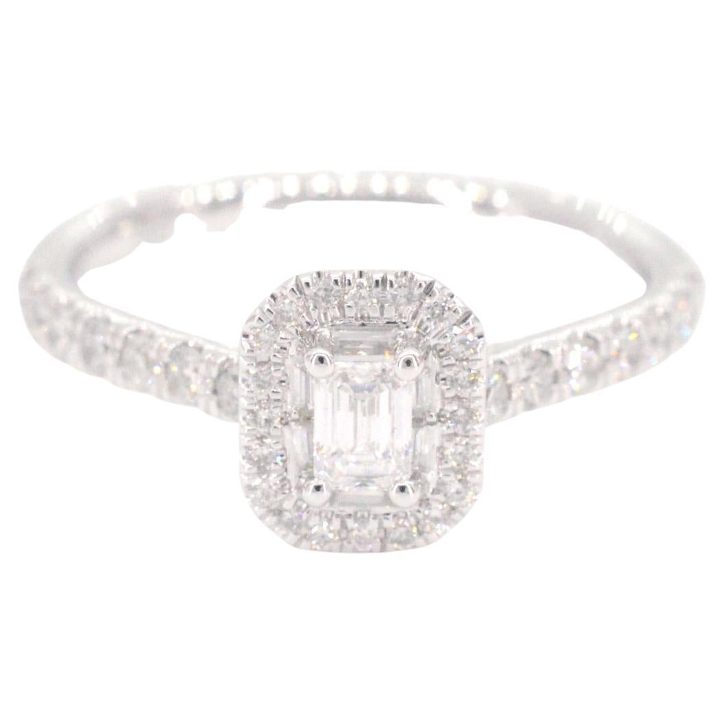 Entourage-Ring aus Weißgold mit Diamanten im Brillant- und Baguetteschliff