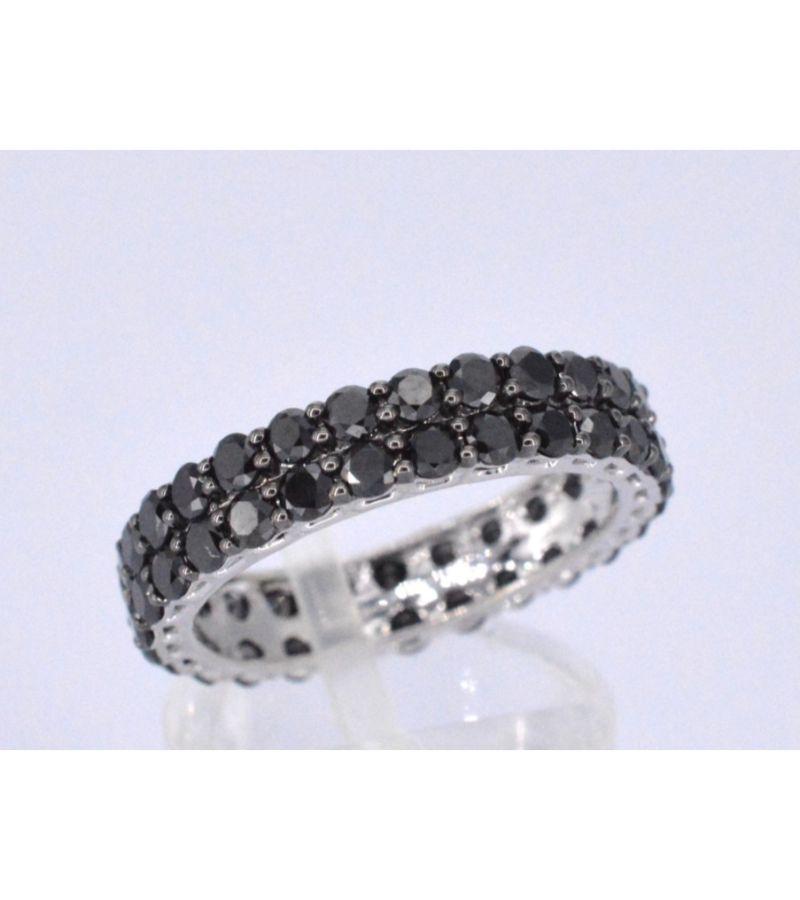 White Gold Eternity Ring with Black Diamonds In New Condition For Sale In AMSTELVEEN, NH