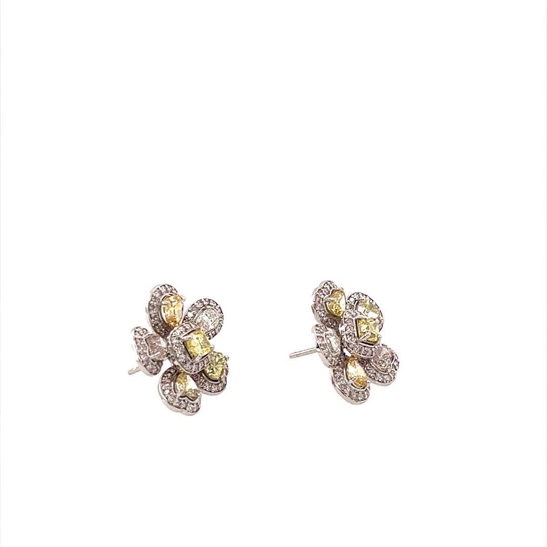 Contemporary Multi-Color Diamond Flower Stud Earrings For Sale