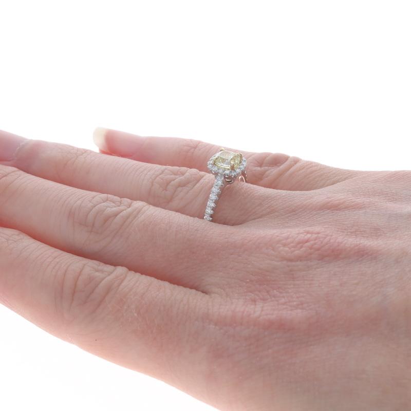 Donna Anello di fidanzamento aureolato con diamanti gialli in oro bianco - Cuscino quadrato 18 carati da 0,85 ct. in vendita