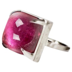 White Gold Fashion Ring with Sugarloaf Pink Tourmaline