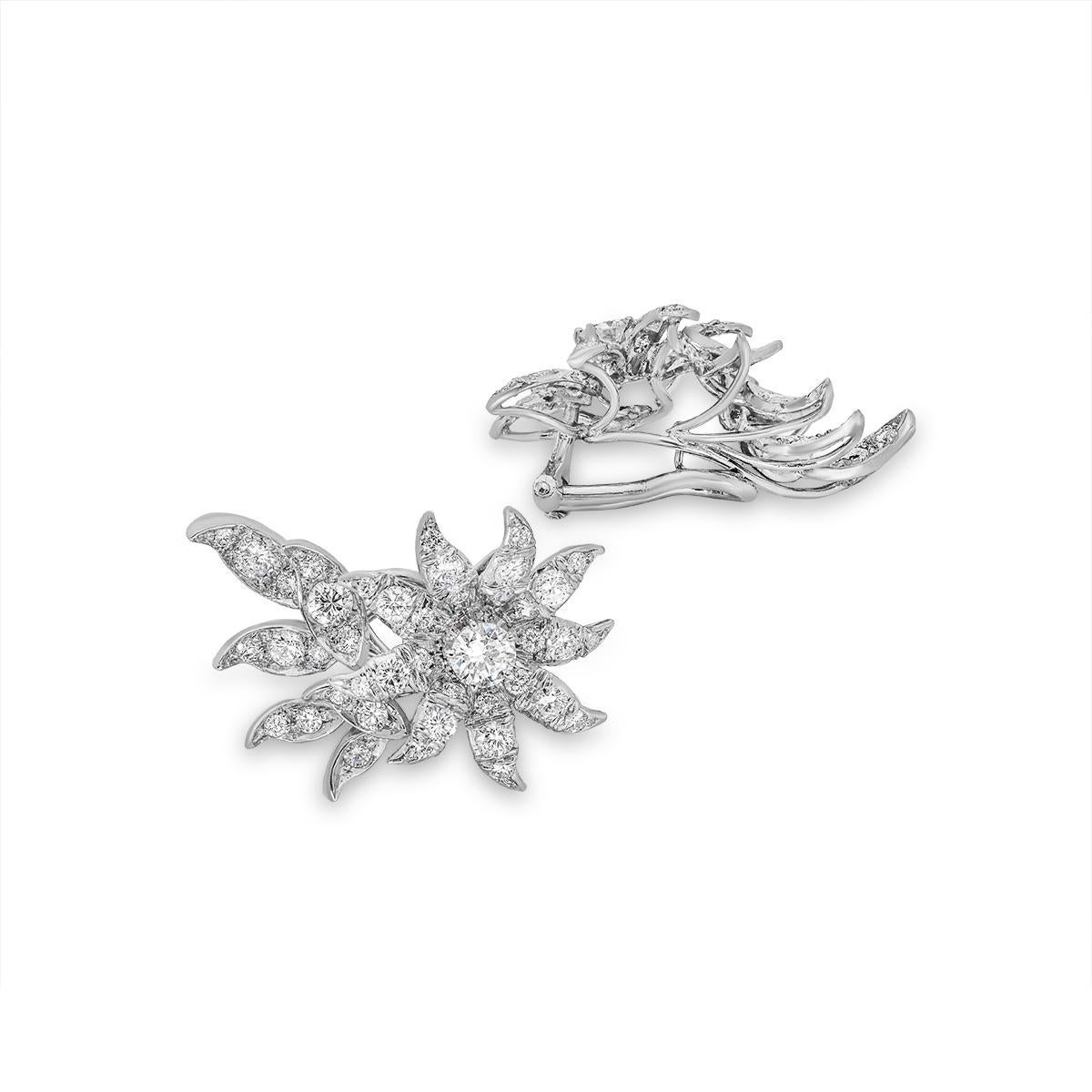 White Gold Floral Diamond Earrings 3.90ct TDW In Excellent Condition For Sale In London, GB