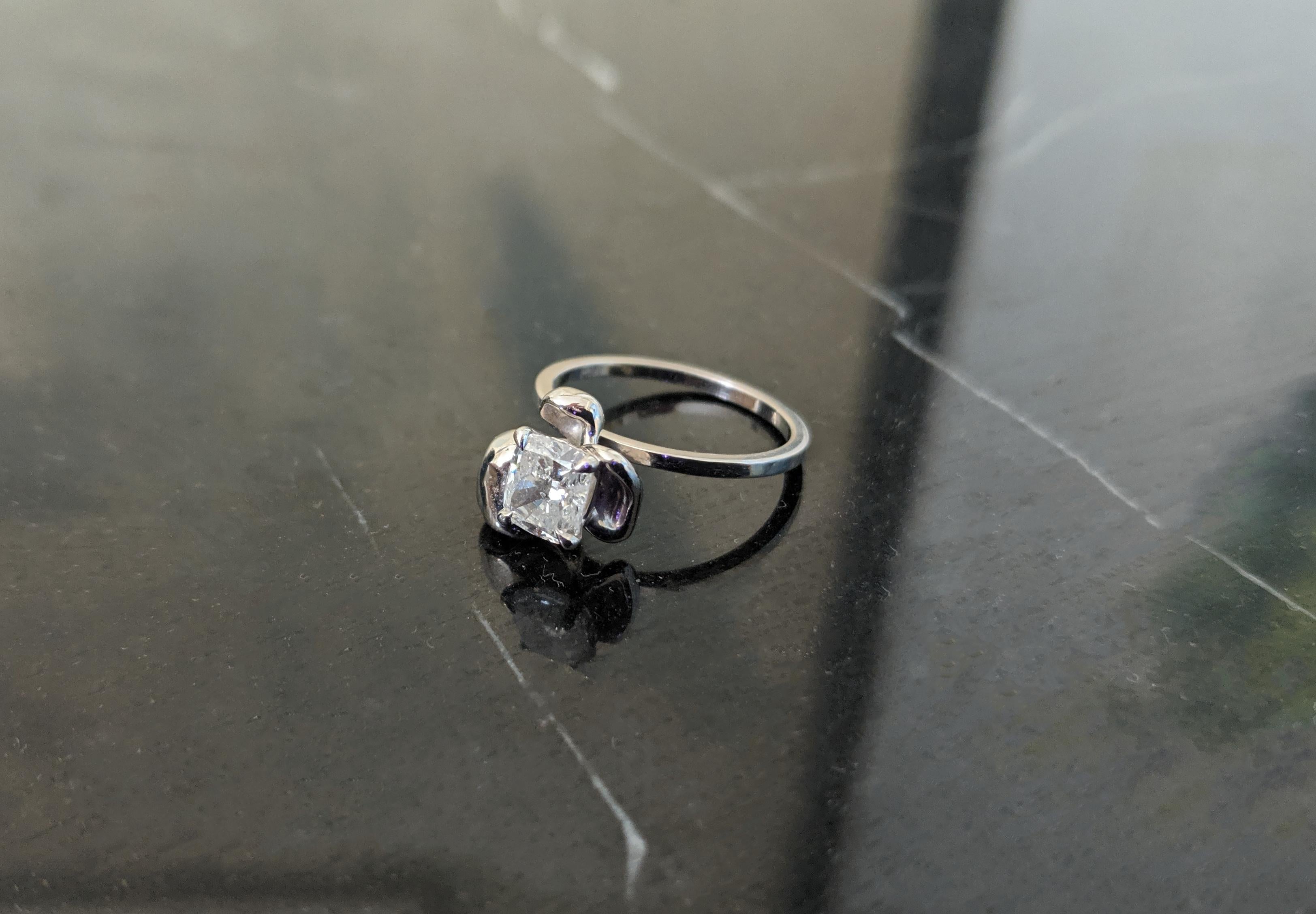 Cushion Cut White Gold Flower Engagement Ring with One Carat Cushion Crashed Ice Diamond For Sale