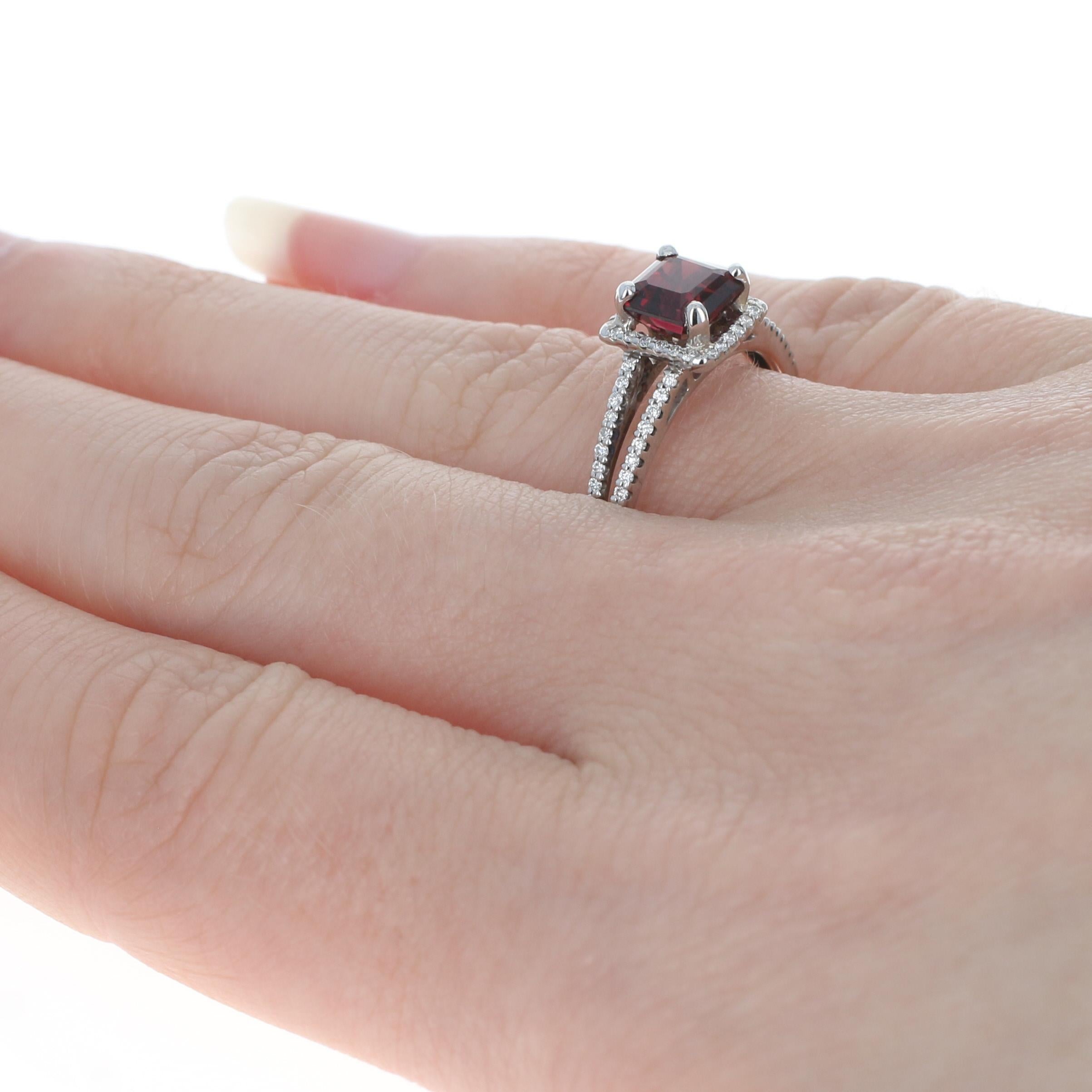 Verlobungsring aus Weißgold mit Granat und Diamant-Halo, 14k Asscher-Schliff, 1,66 Karat () 4
