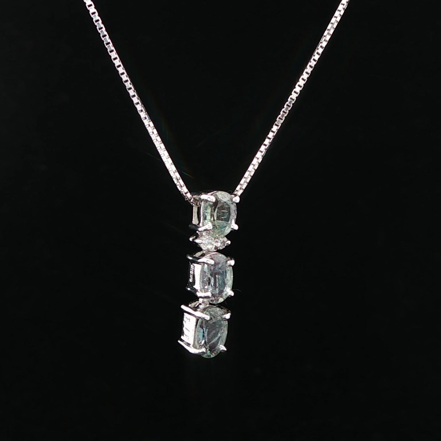 White Gold GIA 1.27ctw Oval Brazil Alexandrite Diamond 3 Stone Pendant Necklace For Sale 5