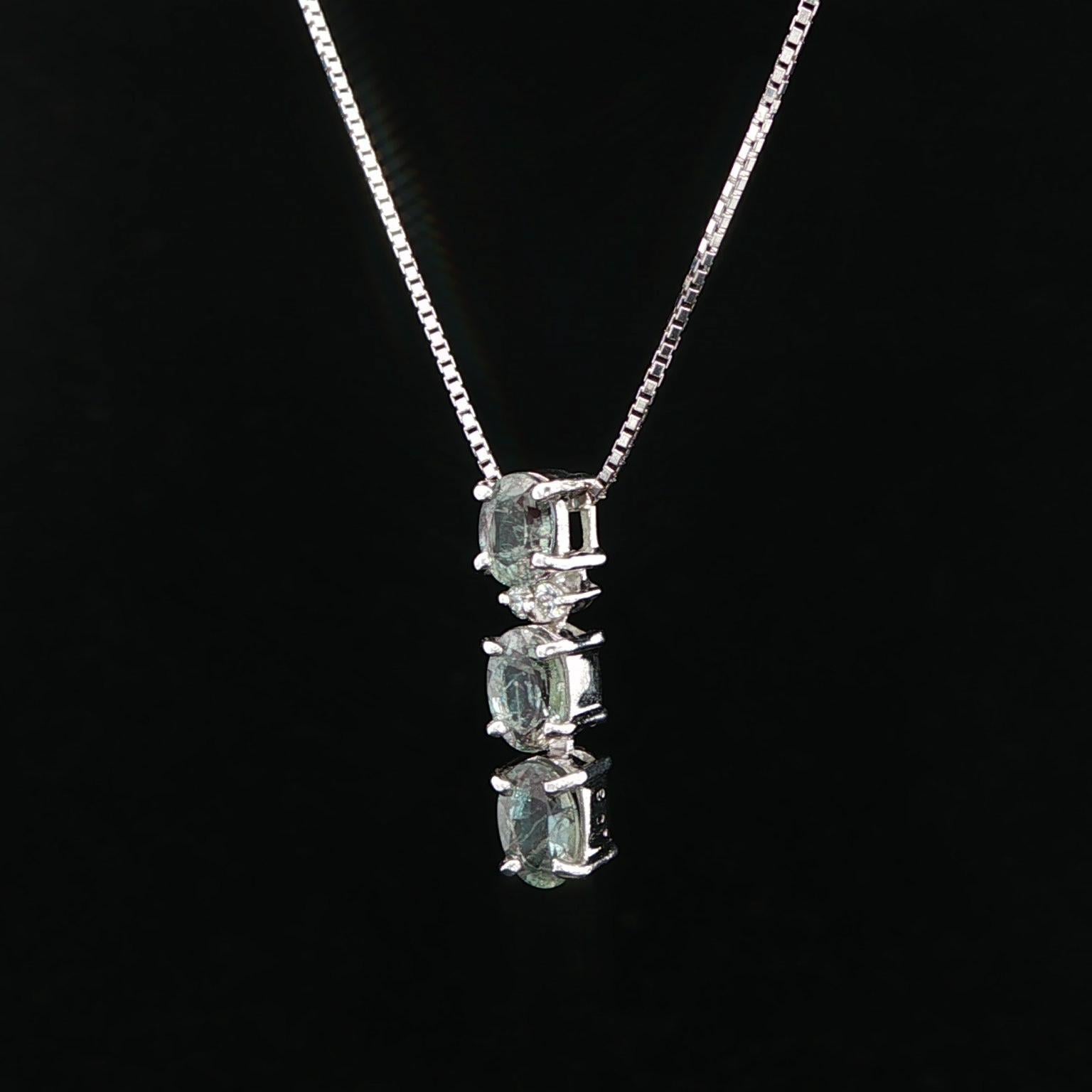 Women's White Gold GIA 1.27ctw Oval Brazil Alexandrite Diamond 3 Stone Pendant Necklace For Sale